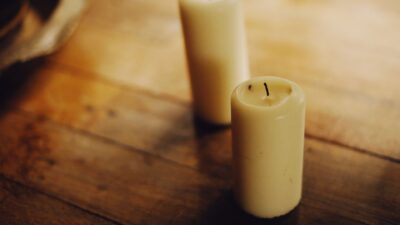 kerzen gastronomie, kirchenkerzen, stabkerzen, teelichter, stumpenkerzen